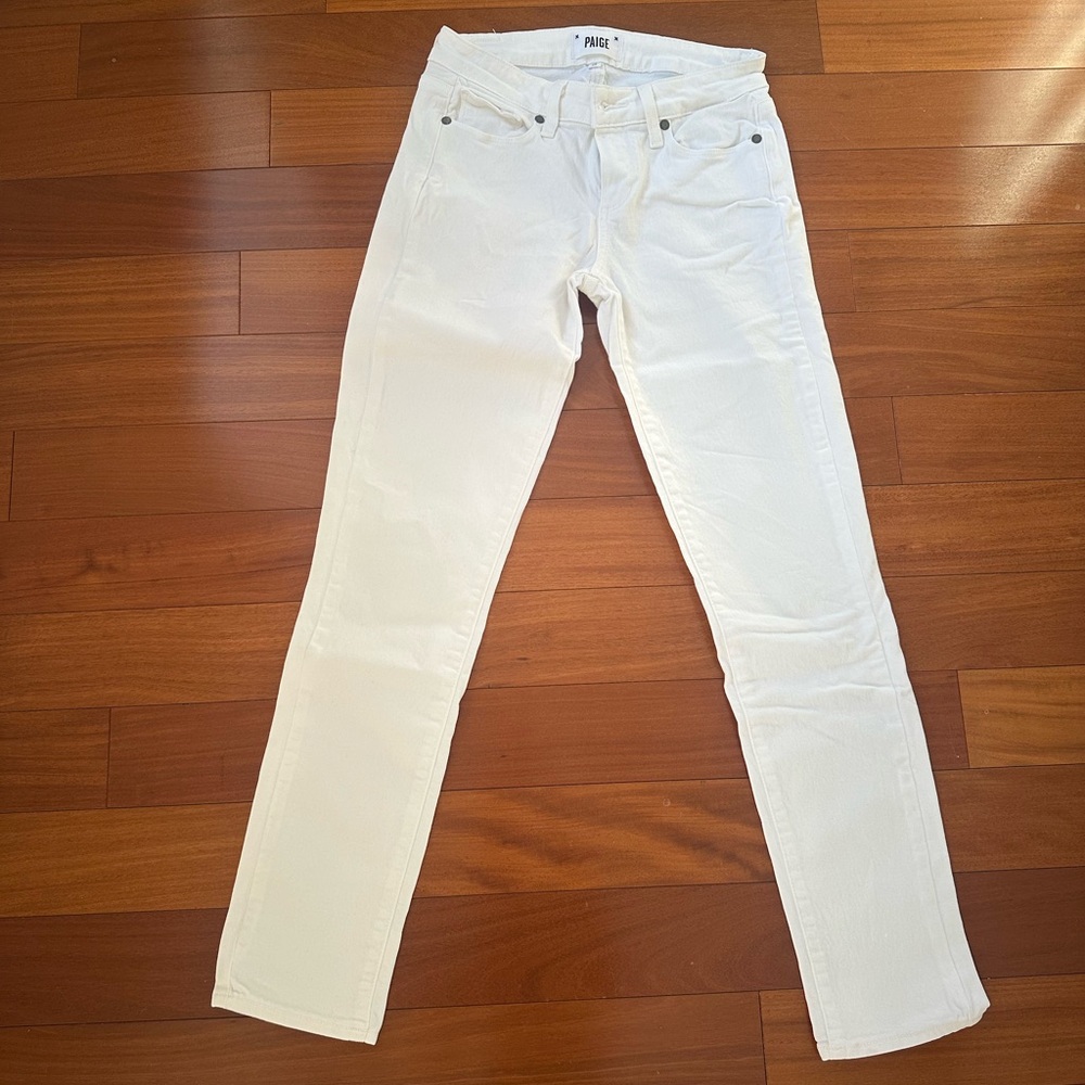 PAIGE
Skyline Ankle Skinny Jeans Size 26.  Like New.
